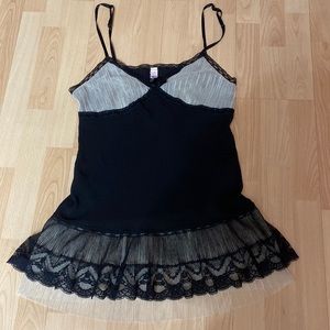 VICTORIAS SECRET  ANGELS SIZE LARGE CHEMISE